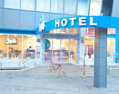 Hotel & Spa NEMO with dolphins (Kharkiv, Ukraine)