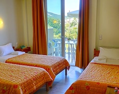 Hotel Natassa (Agios Georgios Pagi, Greece)