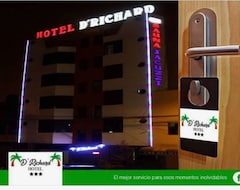 Khách sạn Hotel D' Richard (Los Olivos, Peru)