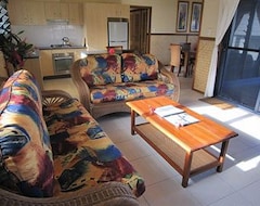 Khách sạn Island Magic Resort Apartments (Port Vila, Vanuatu)