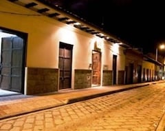 Hotel Calle Angosta (Cuenca, Ecuador)