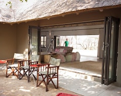 Otel Xanatseni Private Camp (Kruger National Park, Güney Afrika)