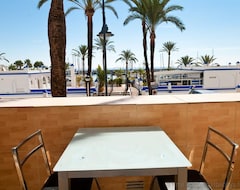 Tüm Ev/Apart Daire Apartment In Estepona With Port Views And Air Con, Estepona Port Near Restaurants, Bars And Beaches (Estepona, İspanya)