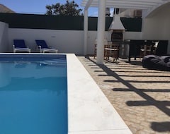Tüm Ev/Apart Daire Al24611 Super 4 Bed House With Pool In Tranquil Area Near The Beach. Lic 24611/a (Monte Gordo, Portekiz)