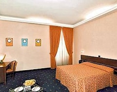 Khách sạn Hotel Luna Rossa (Napoli, Ý)