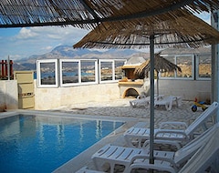 Hotel Villa Athina - Aeolus Villas (Makri Gialos, Greece)