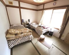 Pansiyon Guest House Yamada (Date, Japonya)