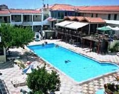 Khách sạn Theofilos Hotel and Apartments (Petra, Hy Lạp)