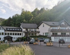 Khách sạn Haus Am See (Simmerath, Đức)