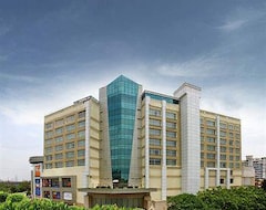 Khách sạn Mahagun Sarovar Portico Suites (Ghaziabad, Ấn Độ)