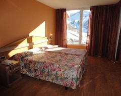 Hotel Reino Nevado (Güéjar Sierra, España)