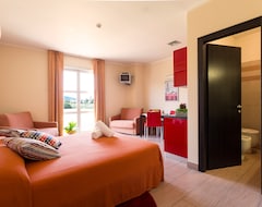 Khách sạn Easy Space (Bientina, Ý)