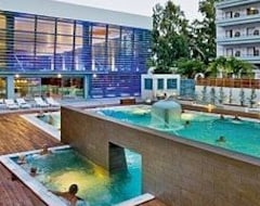 Hotel Mon Repos (Loutraki, Greece)