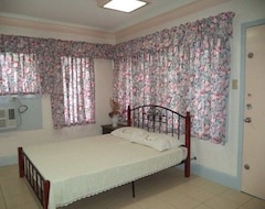 Hotel High Steps Pension (Catmon, Philippines)