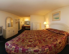 Hotel Super 8 by Wyndham Lindsay Olive Tree (Lindsay, USA)
