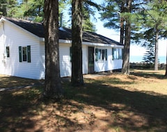 Casa/apartamento entero Cottage idílico en Nieve Playa -150 'Sandy Lake Huron fachada (Bois Blanc Island, EE. UU.)