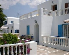 Apart Otel Artemis Pension (Aegialis, Yunanistan)