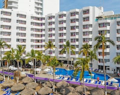Oceano Palace Beach Hotel (Mazatlan, Mexico)