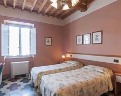 Hotel Stella (Lucca, Italy)