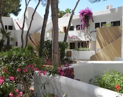 Khách sạn Hotel Club Cala Azul Ibiza (Cala Lenya, Tây Ban Nha)