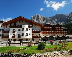 Hotel Stalon Alpine Chic (San Martino di Castrozza, Italy)