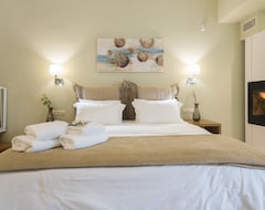 Căn hộ có phục vụ Edem Luxury Apartments (Nea Peramos, Hy Lạp)