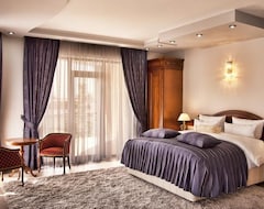 Khách sạn Multi Grand Pharaon Hotel (Yerevan, Armenia)
