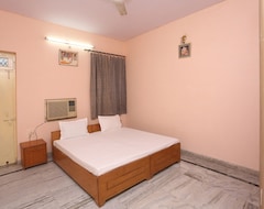 Hotel SPOT ON 41945 Tulsi Inn (Vrindavan, India)