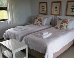 Khách sạn Ocean View Lodge (Brenton On Sea, Nam Phi)