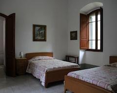Bed & Breakfast B&B Villa Carolina (Torre de' Passeri, Ý)