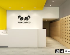 Panda Pod Hotel (Richmond, Canadá)