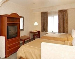 Holiday Inn Express & Suites - Lake Forest, an IHG Hotel (Lake Forest, ABD)