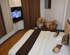 Khách sạn Crystal Palace Suites By Sea Hawk (Mussoorie, Ấn Độ)
