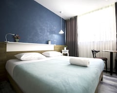 Khách sạn Urban Rooms (Tirana, Albania)