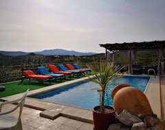 Tüm Ev/Apart Daire Large Modern Villa, Great For All The Family, Private Pool And Lots More (Buñol, İspanya)