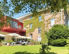 فندق Hotel Sanct Peter (باد نيونار أرفيلر, ألمانيا)