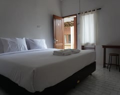 Hotel Achterhuis Guest House (Semarang, Indonezija)
