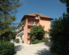 Hotel Villa Flora (Levico Terme, Italy)