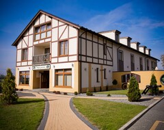 Otel Cedrowy Dworek (Cedry Wielkie, Polonya)