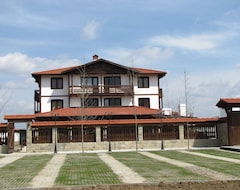 Khách sạn Rhodopa House (Asenovgrad, Bun-ga-ri)