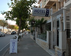 Khách sạn Hotel Mano (Saranda, Albania)