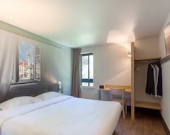 Khách sạn B&B Hotel Chambery La Cassine (Chambéry, Pháp)