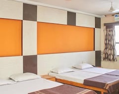 Khách sạn OYO 11428 Hotel Krishna's Residency (Hyderabad, Ấn Độ)