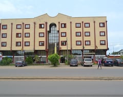 Khách sạn Hotel Denver Plaza (Douala, Cameroon)