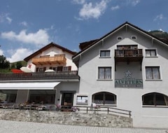 Schorta's Hotel Alvetern (Ardez, Switzerland)