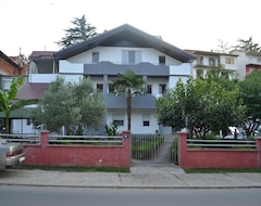 Toàn bộ căn nhà/căn hộ Apartmani Nino (Star Dojran, Cộng hòa Bắc Macedonia)