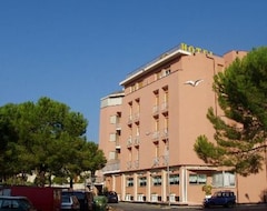 Hotel I Due Gabbiani (Andora, Italy)