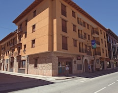Huoneistohotelli Apartamentos La Trufa Negra (Mora de Rubielos, Espanja)