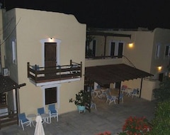 Khách sạn Ostria Hotel (Agios Prokopios, Hy Lạp)