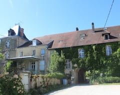 Cijela kuća/apartman Gite 2 Du Chateau De Feschaux (Villeneuve-sous-Pymont, Francuska)